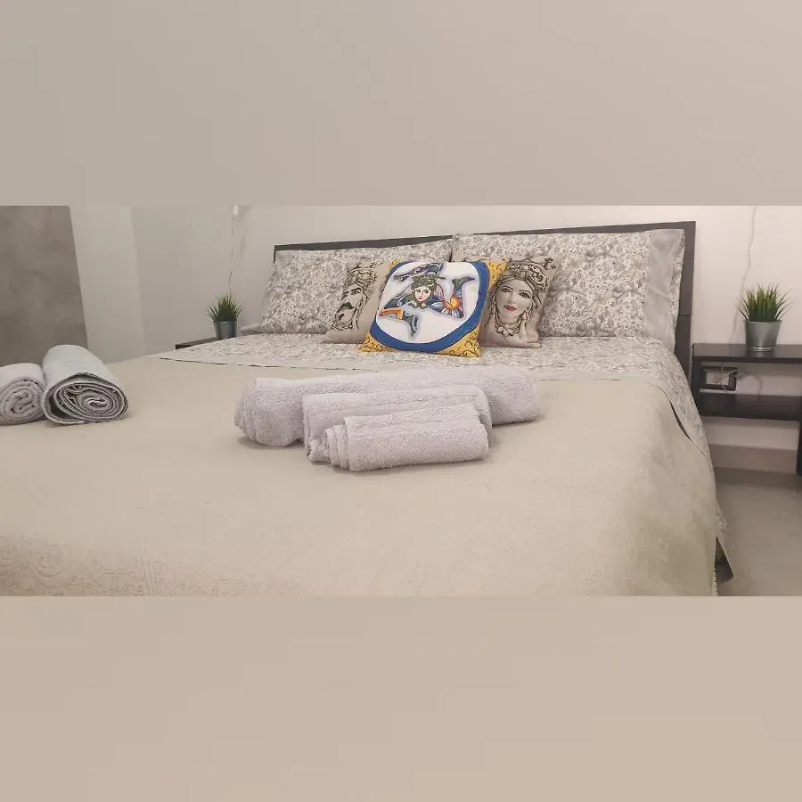 Tatil Evi Catania Castle Home Di Amato G